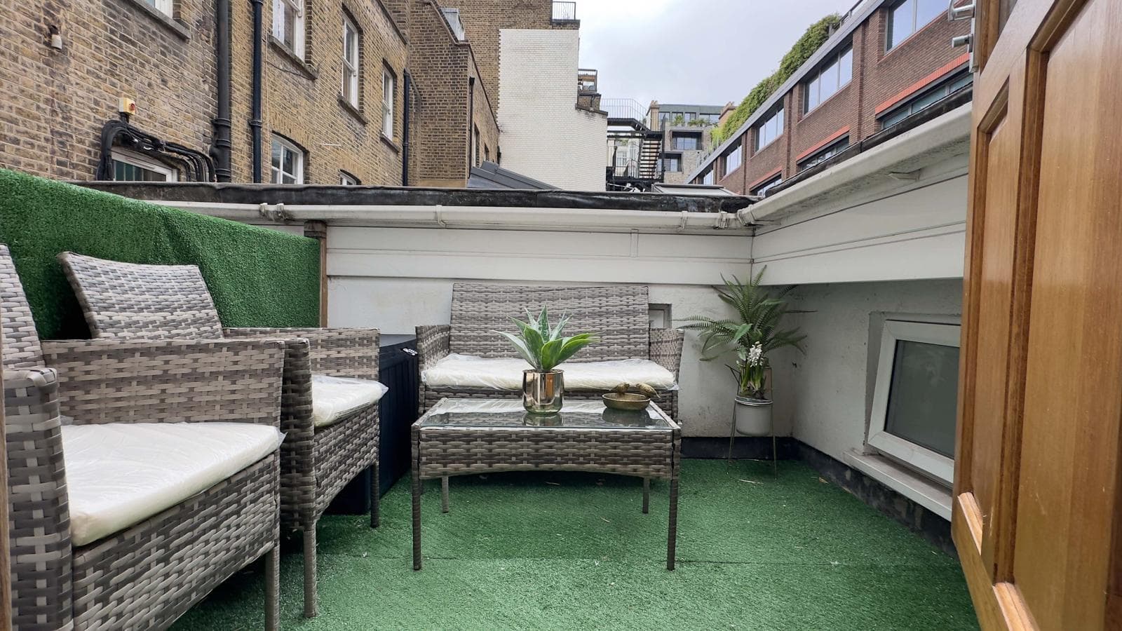 Room view photo 1